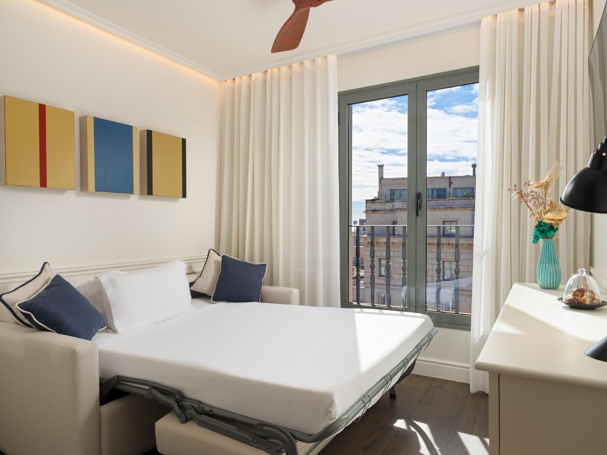 H10 Universitat (adults Only) Hotel